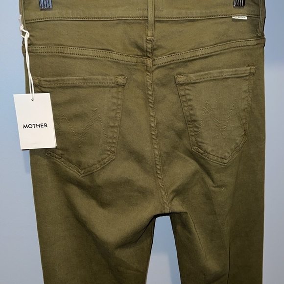 ✨HP✨ NWTS MOTHER RUNAWAY JEANS (28) - Picture 9 of 14